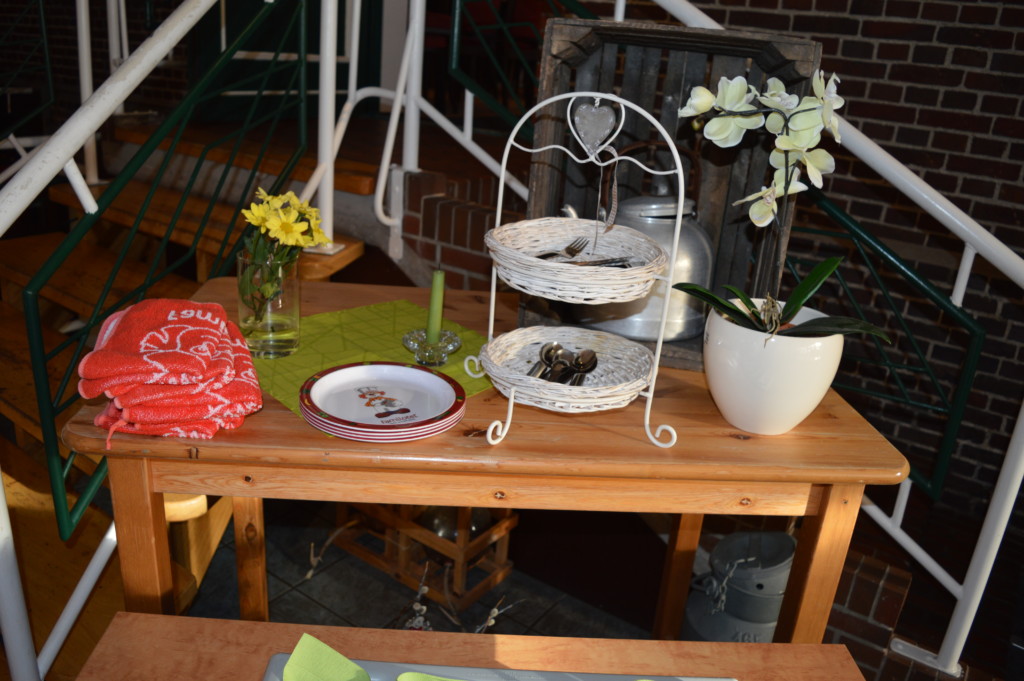Nordsee Niedersachsen Familotel Friesland-Stern Kinderbuffet Haflinger Friesen Wangerland Horum Familienurlaub Reiten Appartments