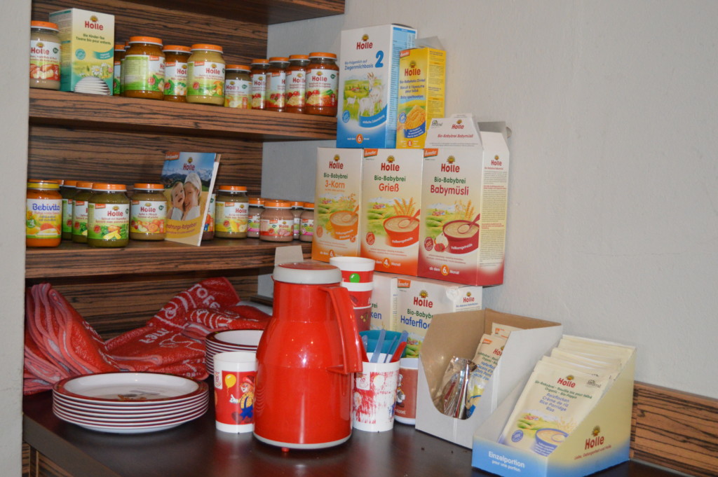 Nordsee Niedersachsen Familotel Friesland-Stern Kinderbuffet Haflinger Friesen Wangerland Horum Familienurlaub Reiten Appartments