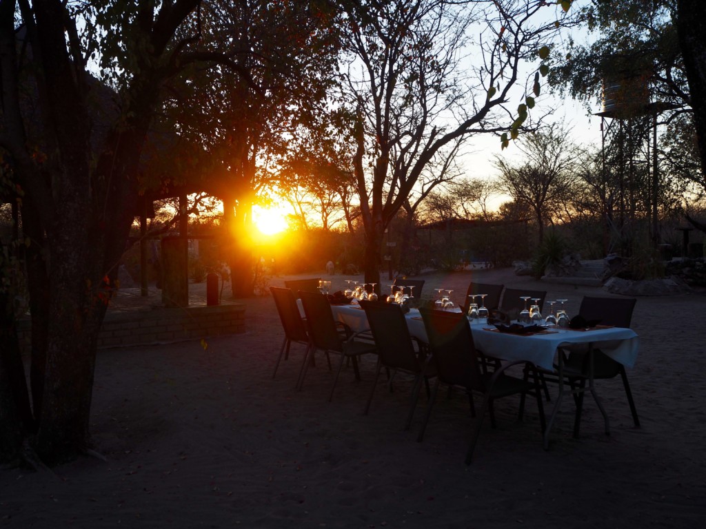 Bushmen camp Fiume Namibia Grootfontain Buschmänner San Safari lebendiges Museum Familienreise