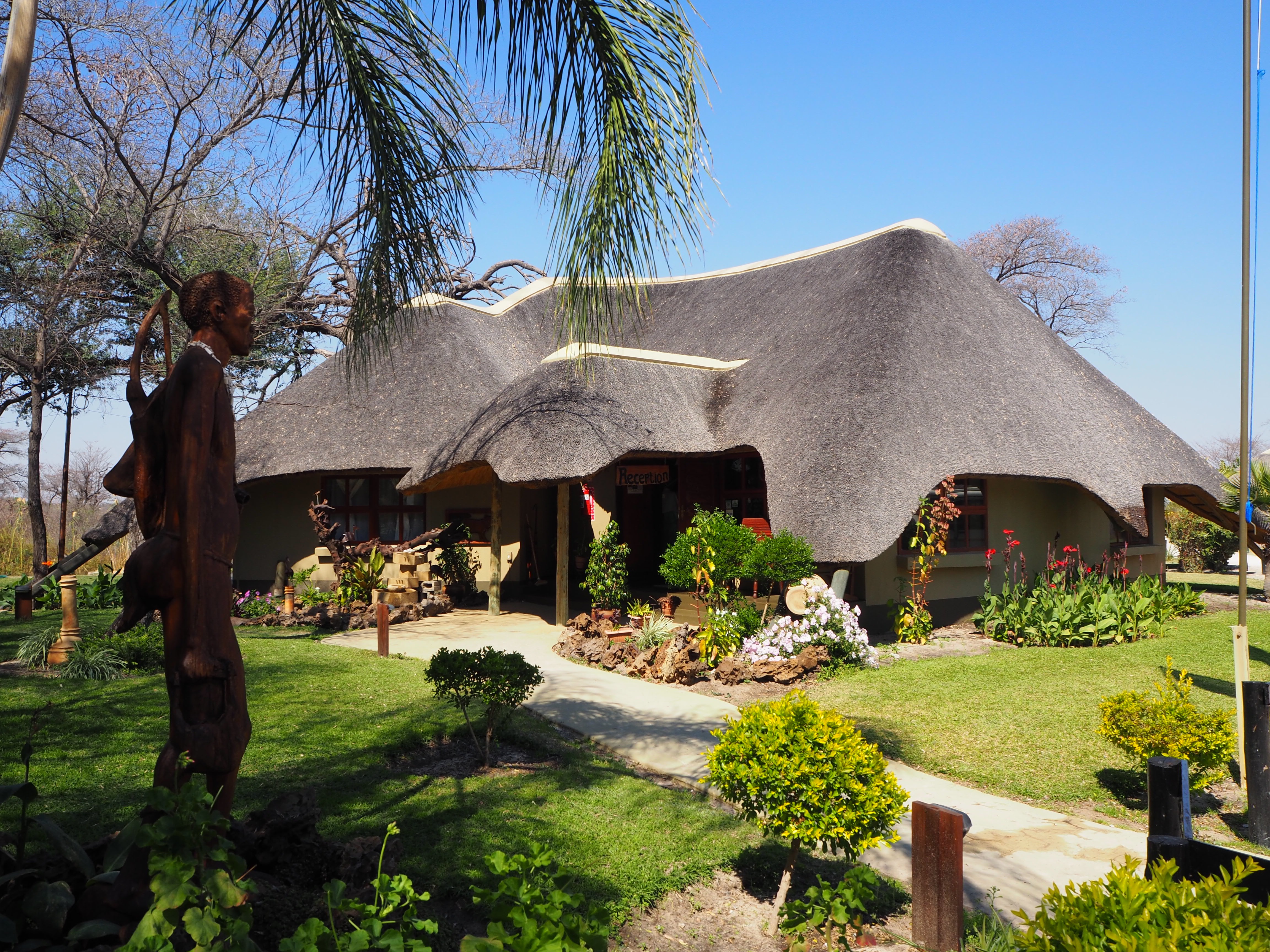 Namibia Okavango Hakusembe Lodge Luxus Hütte