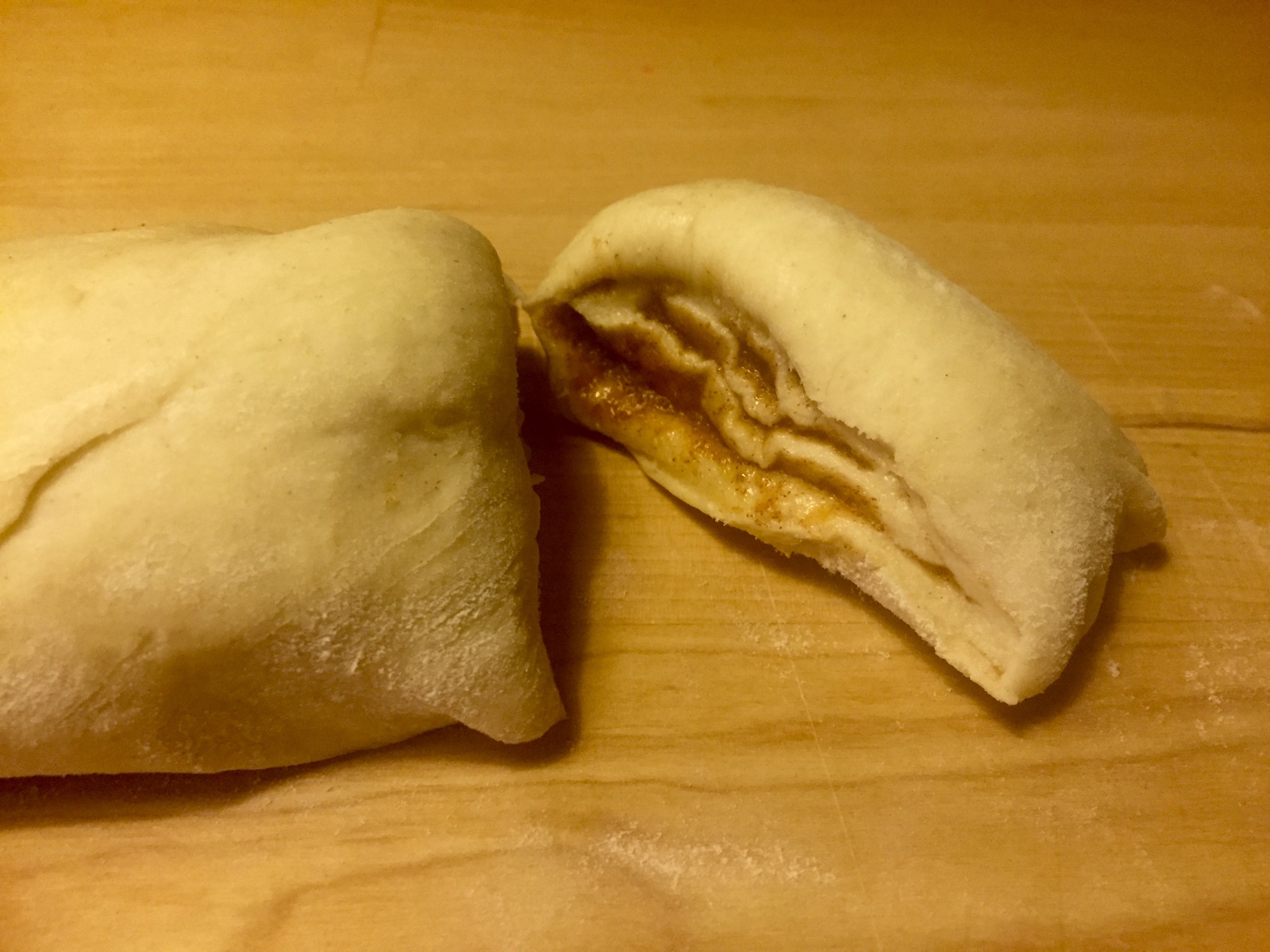 Kanelbullar schwedische Zimtschnecken Teig selbst machen ganz leicht backen