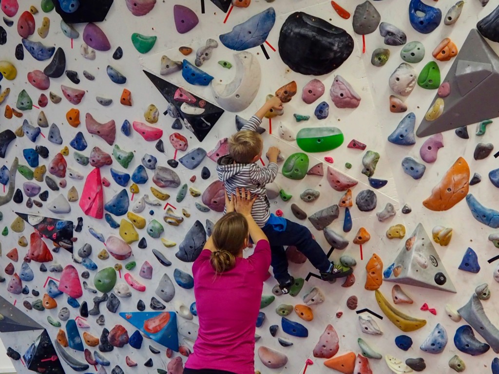 Klettern Bouldern Västervik Smaland Schweden Familie Aktivurlaub