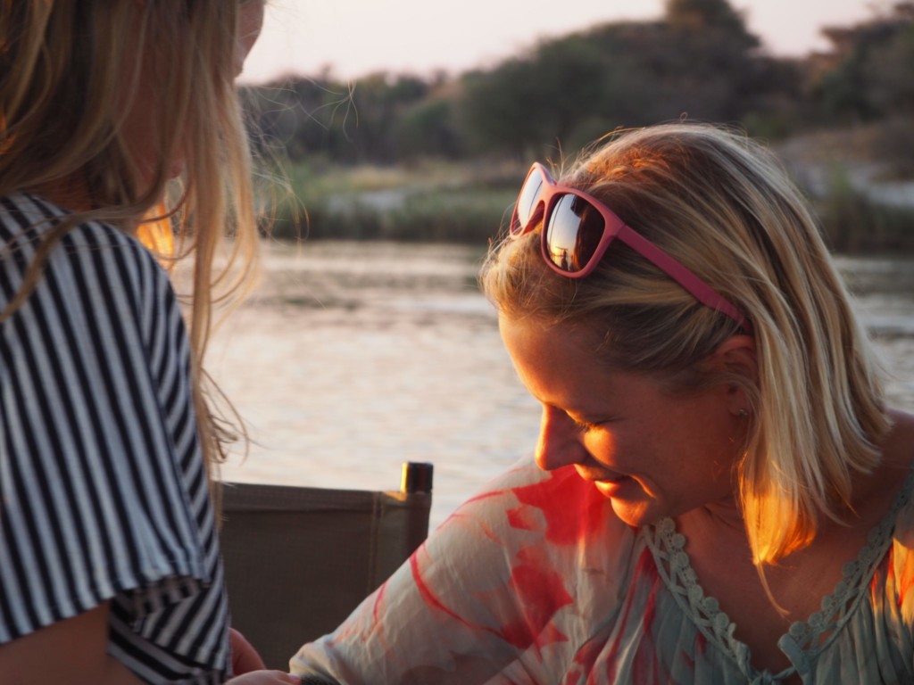 Namibia Okavango Hakusembe Lodge Fluss Strand