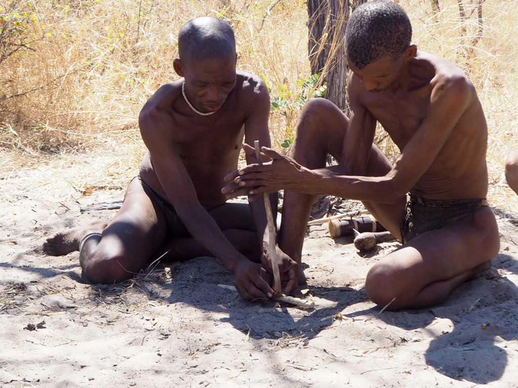 Bushmen camp Fiume Namibia Grootfontain Buschmänner San Safari lebendiges Museum Familienreise