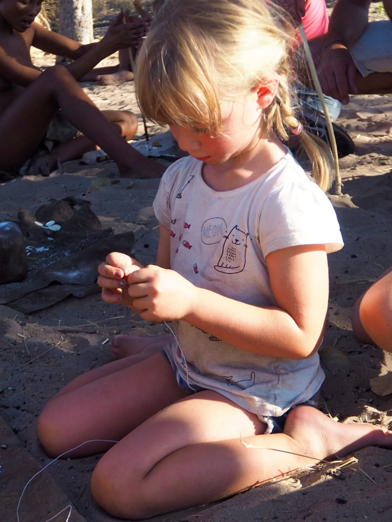 Bushmen camp Fiume Namibia Grootfontain Buschmänner San Safari lebendiges Museum Familienreise