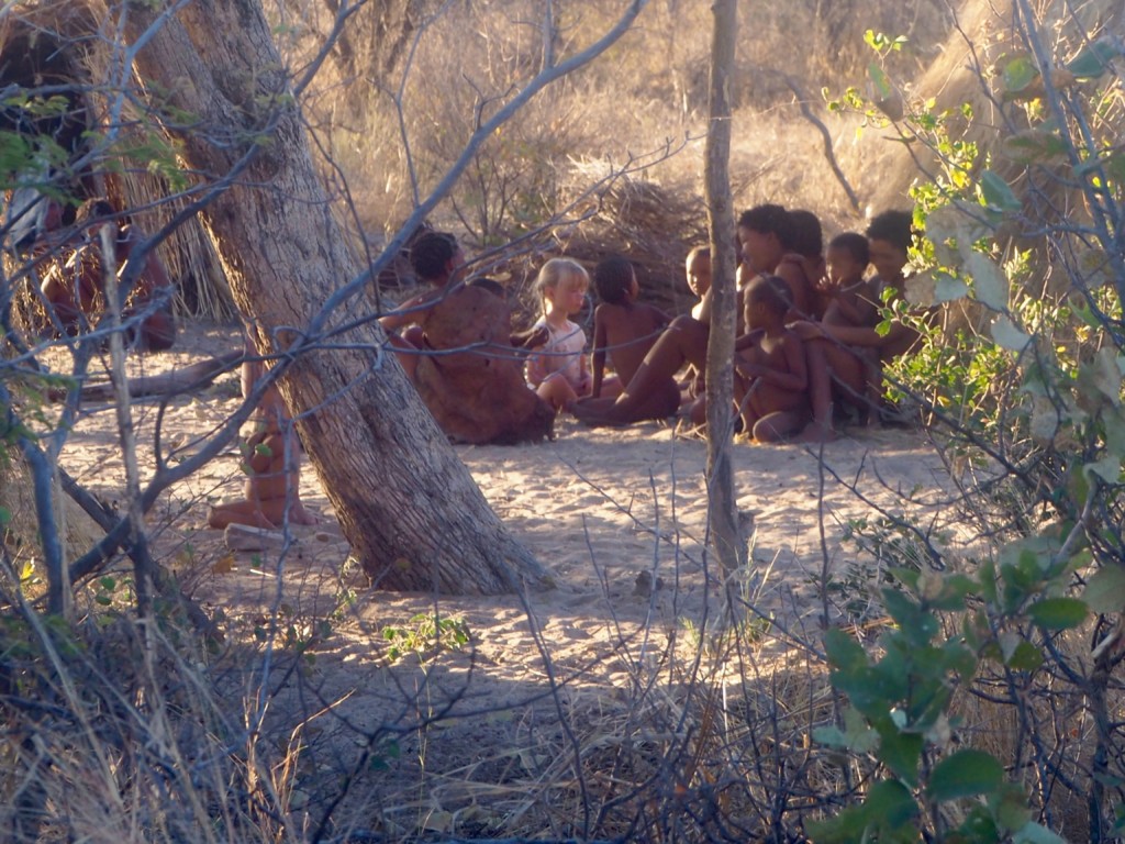 Bushmen camp Fiume Namibia Grootfontain Buschmänner San Safari lebendiges Museum Familienreise