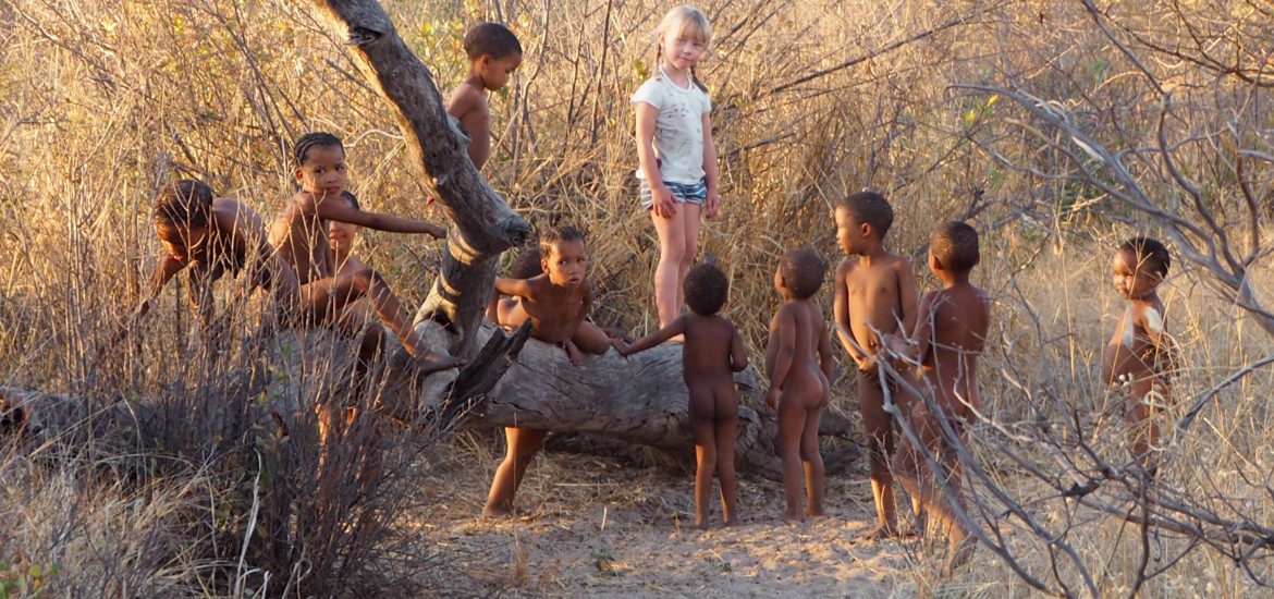 Bushmen camp Fiume Namibia Grootfontain Buschmänner San Safari lebendiges Museum Familienreise